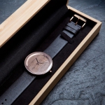 【木製の腕時計】木肌の美しさが活かされた「木製腕時計」特集！